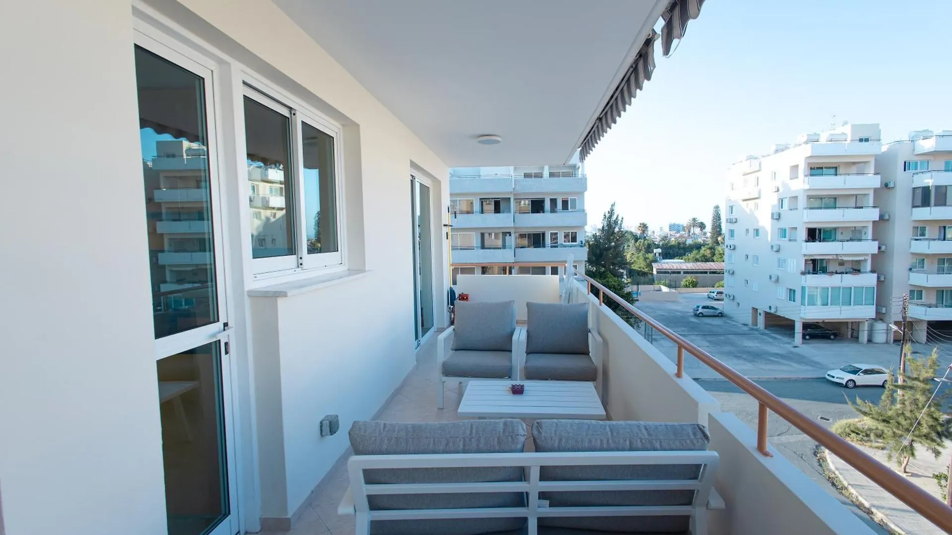 Maestro Sunrise View Daire Larnaca